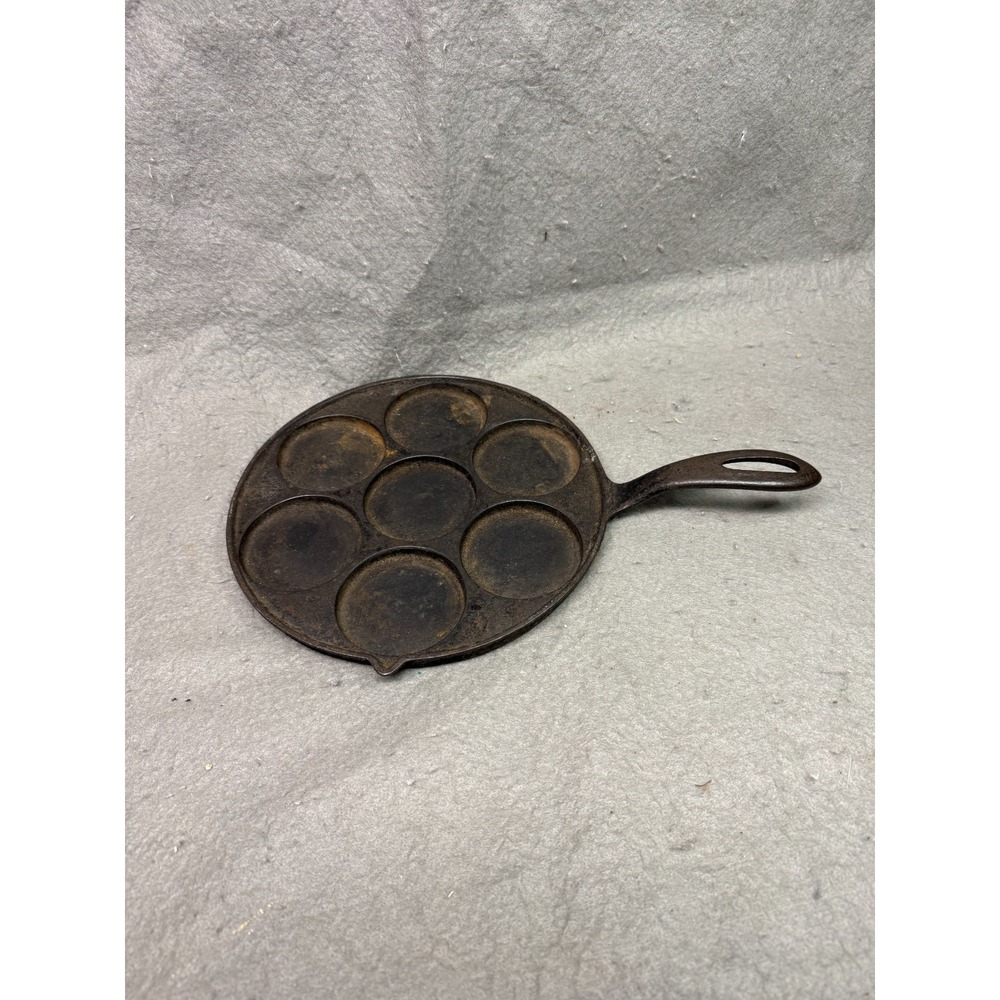 ANTIQUE GRISWOLD C. I.  EGG GRIDDLE / POACHER AD SANDVIK SAW & TOOL CORP. 2980